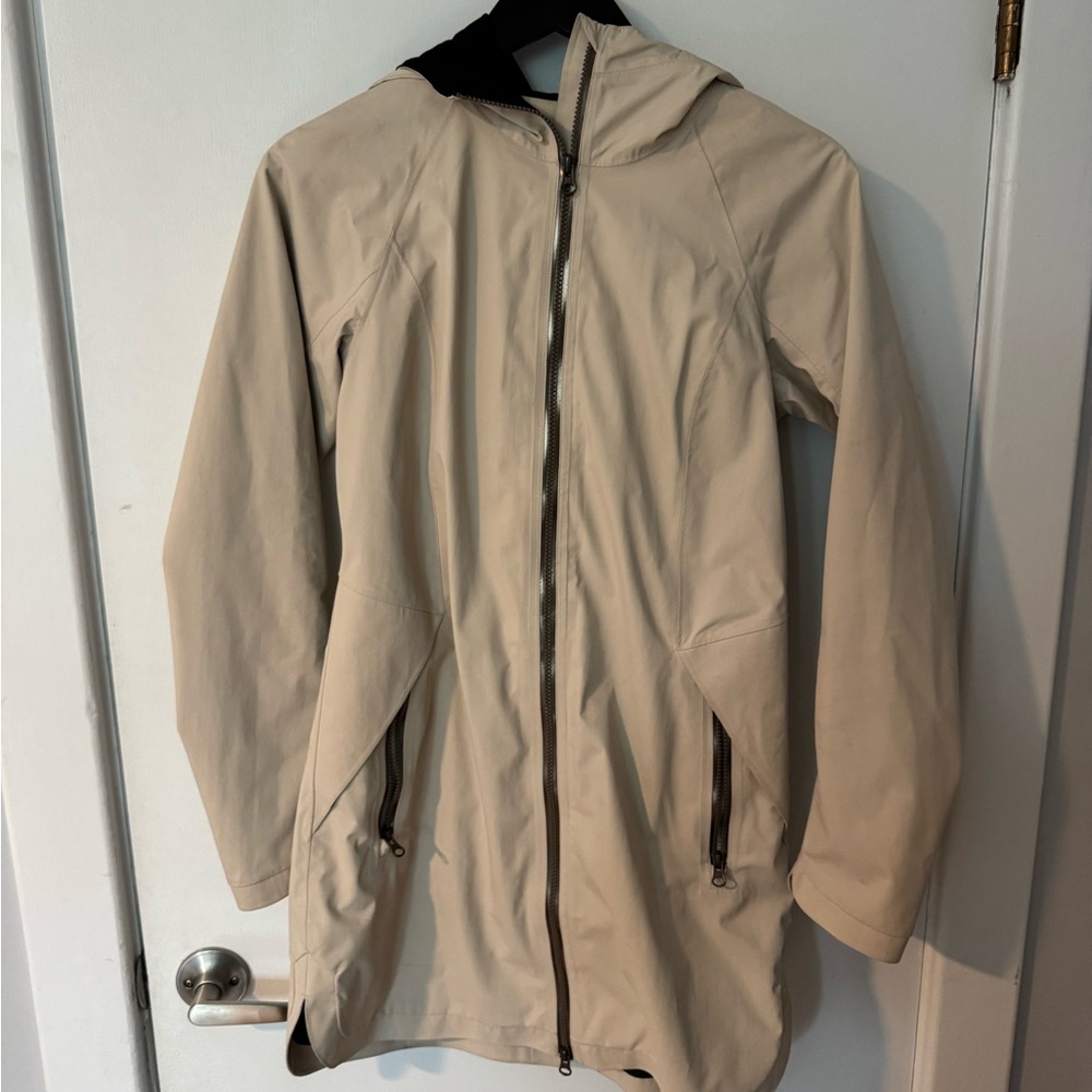 lululemon Apres Yoga Rain Jacket